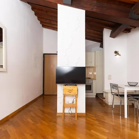 Fabio's Rustic Flat